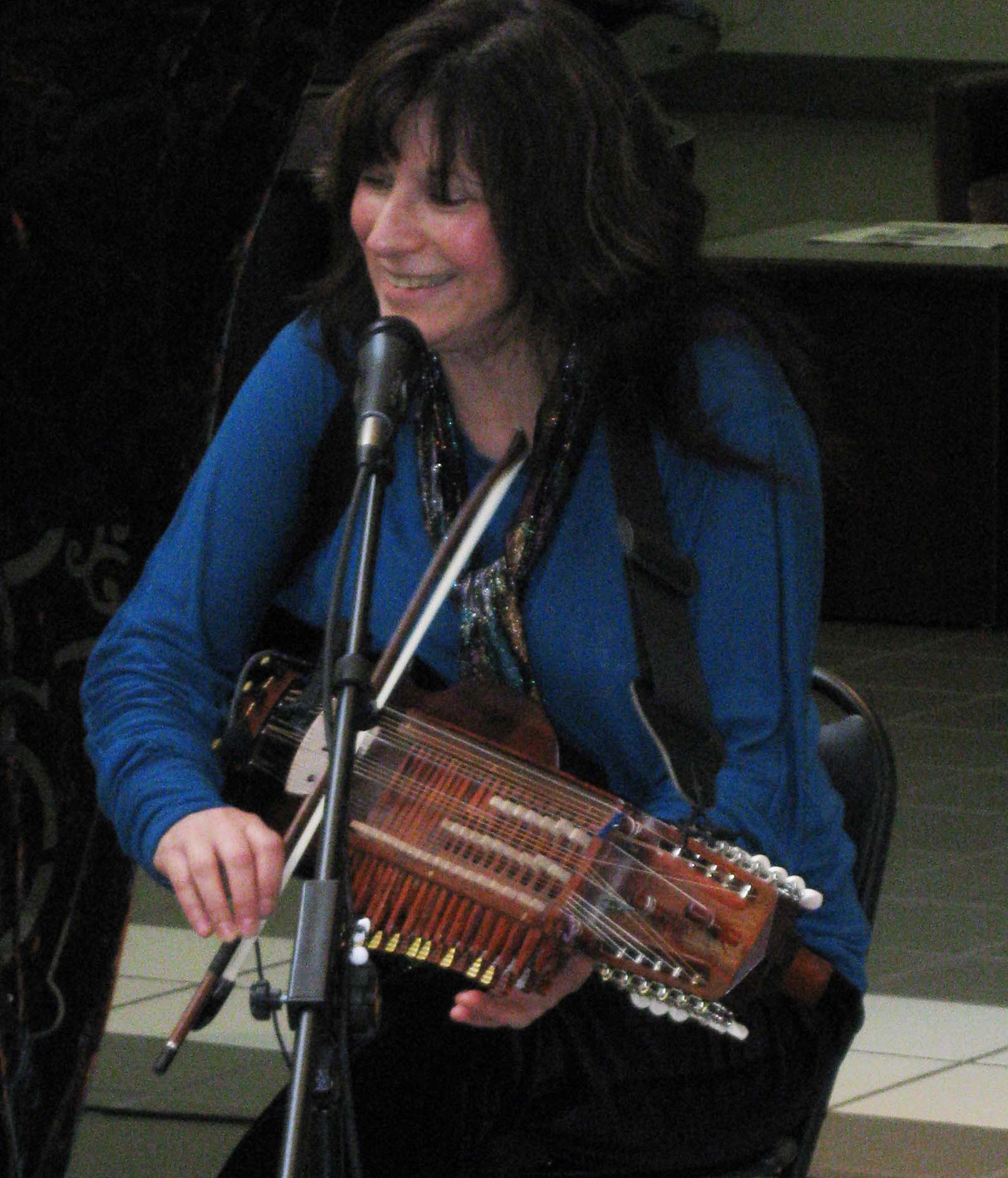 Verlene at nyckelharpa